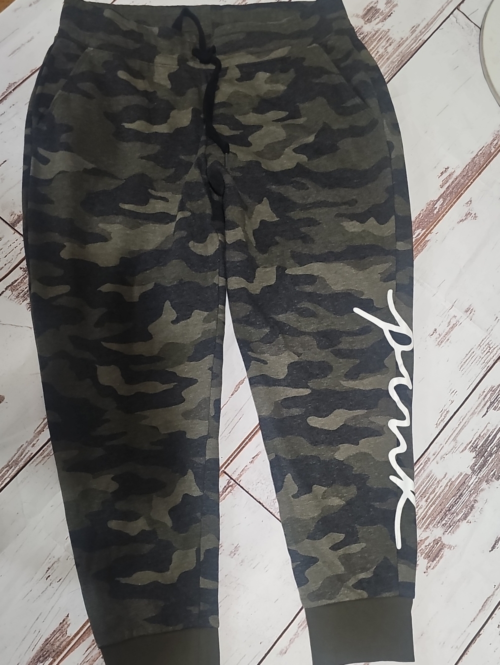 PINK Victoria's Secret Green & Black Camo Joggers with Side Script